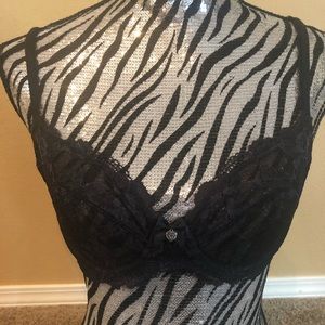 Body By Victoria’s Secret Unlined Demi Bra 34B